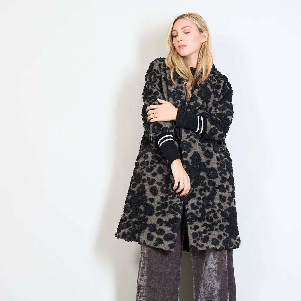 Long sleeves winter coat with elasticated cuffs wholesale