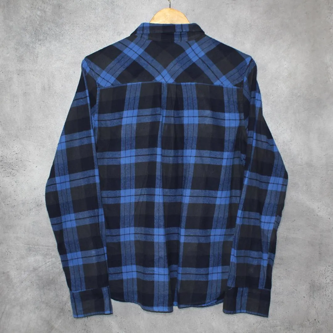 MOUNTAIN WEAR HOUSE